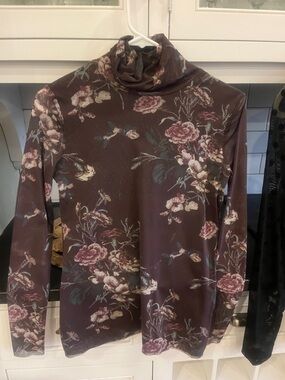 Giani Bernini Brown Floral Turtleneck Top